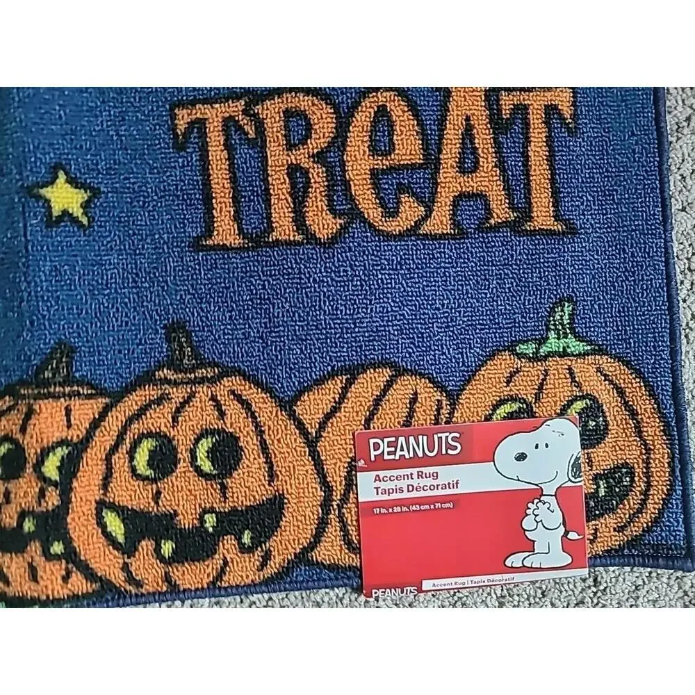 17 In By 28-in Peanuts Accent Rug  Woodstock And Snoopy Dressed Up As Dracula
